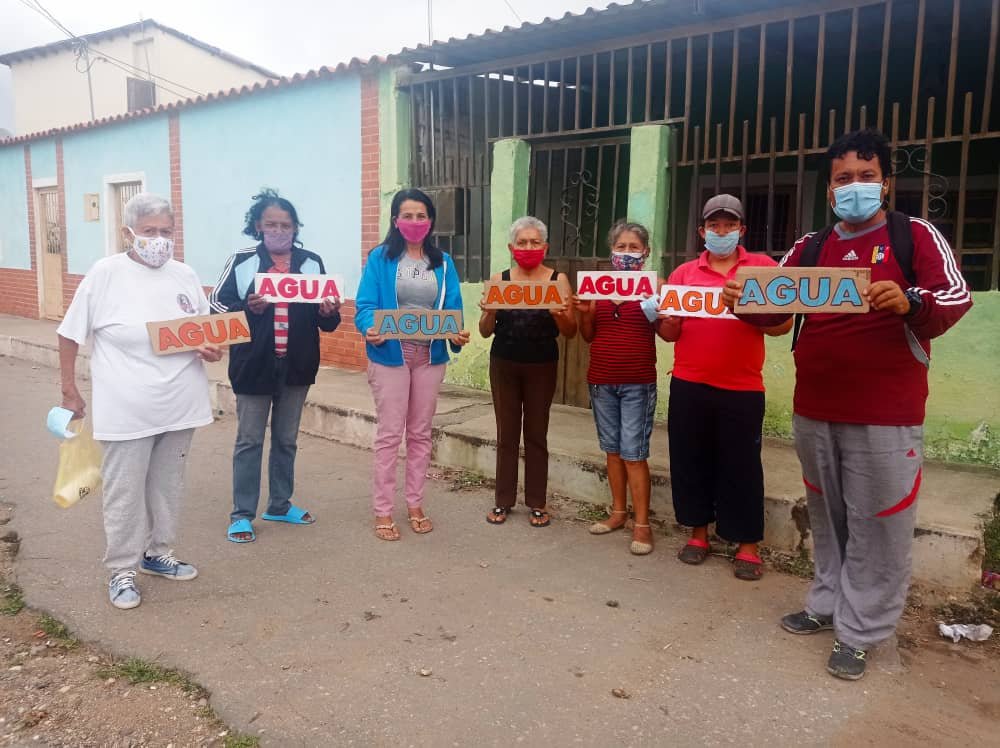 Lara | Vecinos del barrio El Garatabal protestan ante la falta del servicio de agua (+Video)