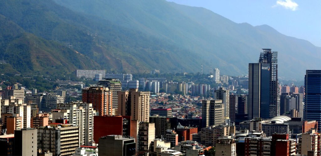 Piden reformar ley que permita que venezolanos en el exterior puedan alquilar sus viviendas en Venezuela