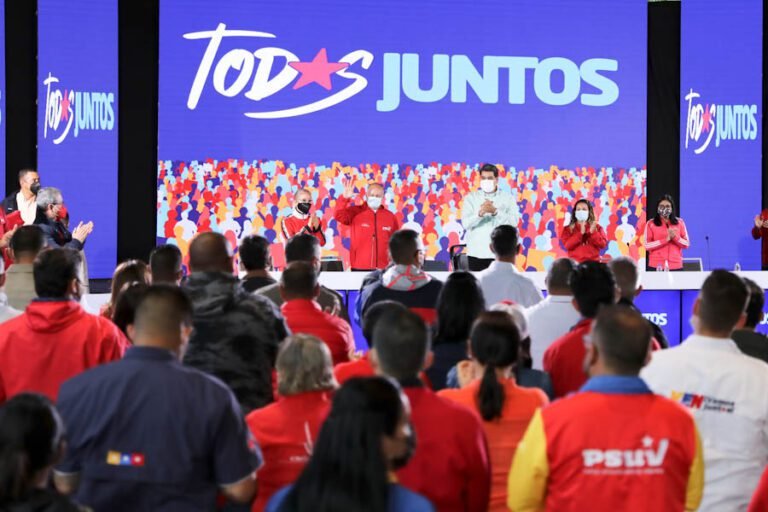 Denuncian que administración de Maduro hace uso de empresas públicas para promocionar a candidatos del Psuv