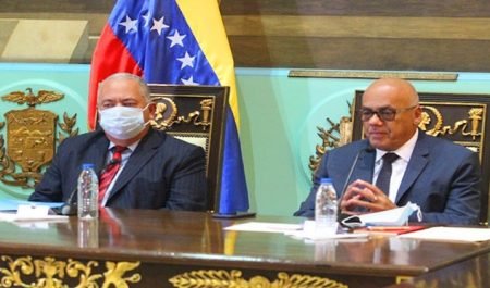 Jorge Rodríguez y Elvis Amoroso sostendrán reunión para posibles habilitaciones políticas