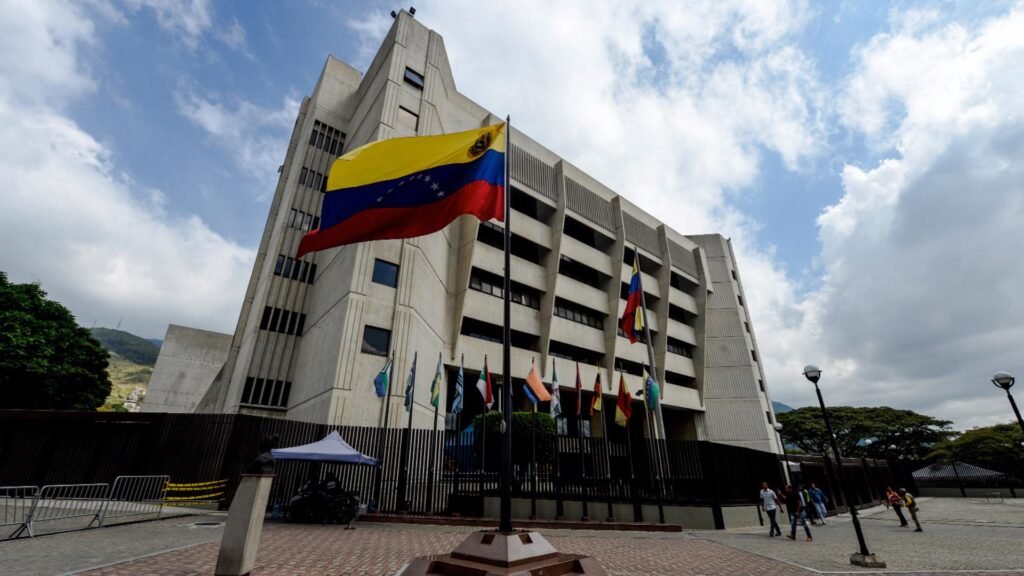 TSJ de Maduro declara "no ha lugar" a la solicitud de revisión de sentencias interpuesta por Freddy Superlano
