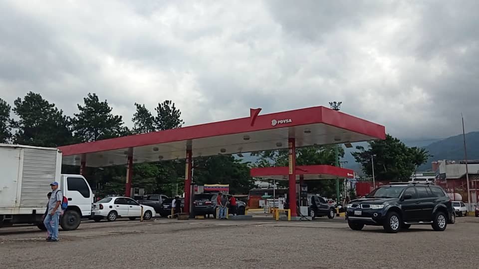 Táchira| Exigen inscripción obligatoria en plataforma patria para surtir gasolina subsidiada