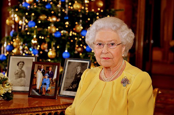 Reina Isabel II - cena navidad