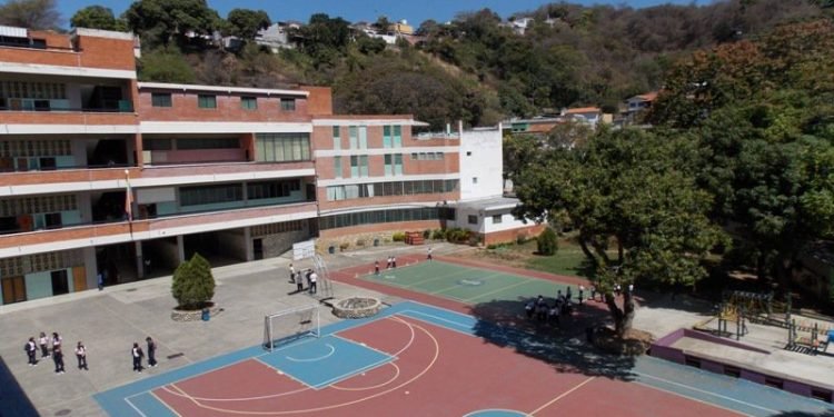 Caracas Colegio El Carmelo investigado abuso sexual niño