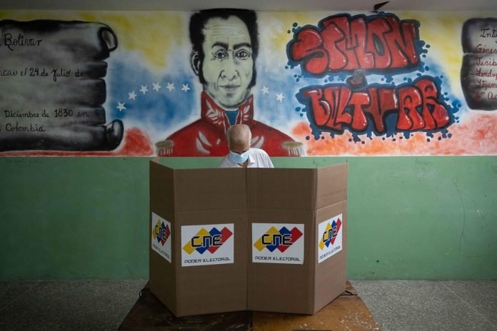 Barinas| CNE informa que ya fueron instaladas 100% de las mesas electorales para este #9Ene