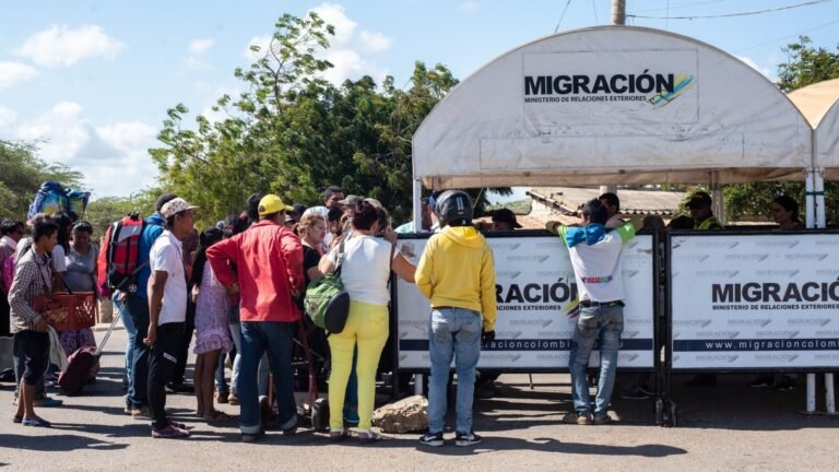 Migración Colombia ayudará a venezolanos deportados en sus trámites para obtener el ETPV