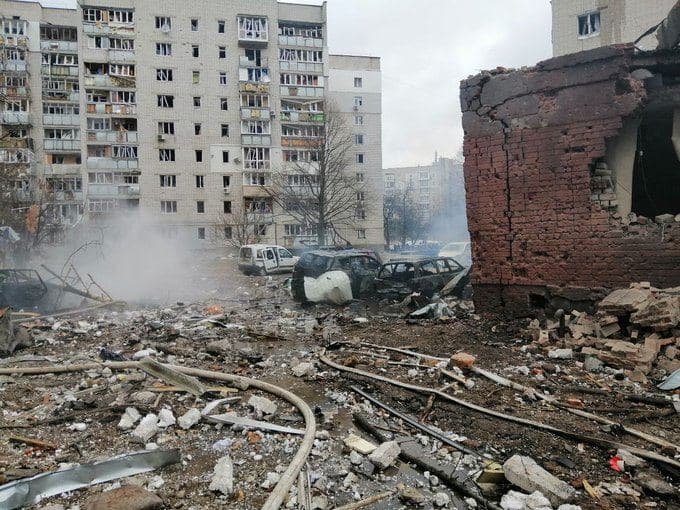 Ucrania | Bombardeo ruso sobre Chernígov deja más de 30 muertos (+Video)