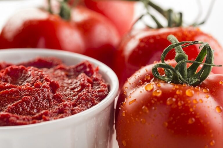 Aprende a preparar una tradicional pasta de tomate