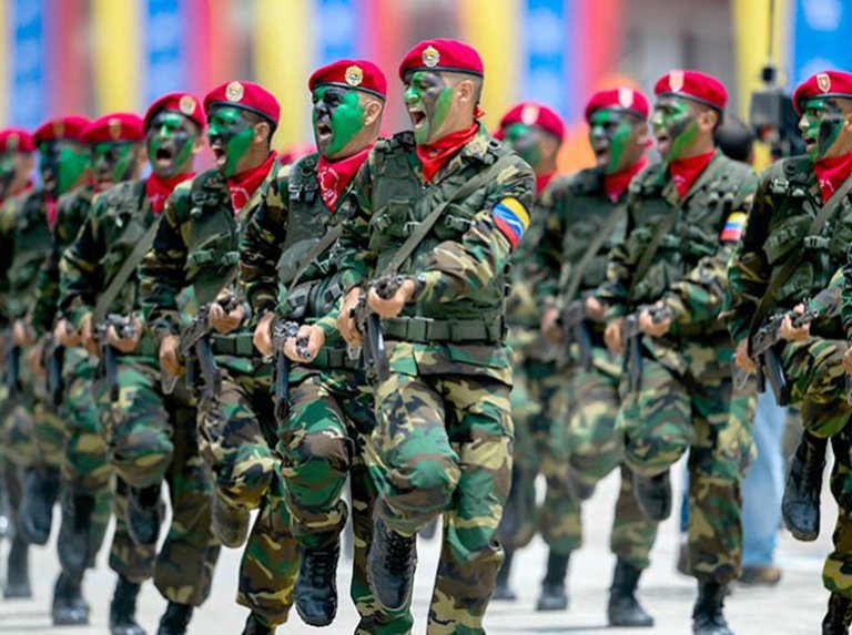Conozca cómo quedaron los sueldos de los militares en Venezuela con el nuevo aumento salarial (+Tabla)