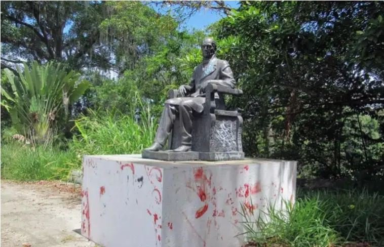 Mérida | Aclaran que escultura de Andrés Bello nunca estuvo desaparecida + Detalles
