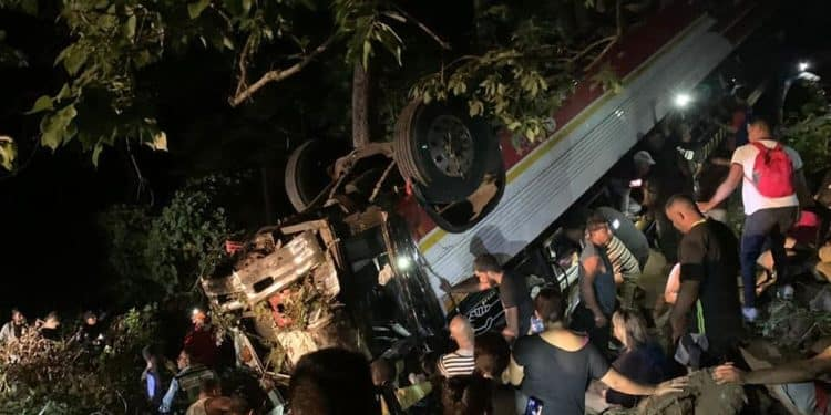 Confirman la muerte de 15 venezolanos tras accidente de tránsito en Nicaragua