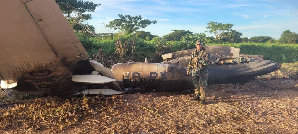 Zulia | Destruyen aeronave proveniente de México que violó espacio aéreo venezolano
