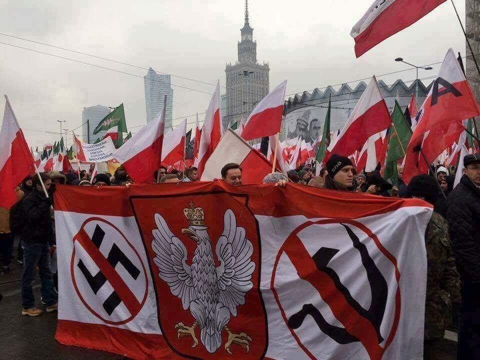 En Ucrania, Polonia, y otros paises exsoviéticos, se prohiben los símbolos comunistas.