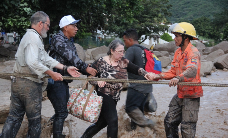 Aragua | Cinco personas continúan desaparecidas tras el desbordamiento en El Castaño