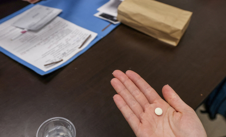 Nueva York comenzará a ofrecer píldoras abortivas sin mayores restricciones