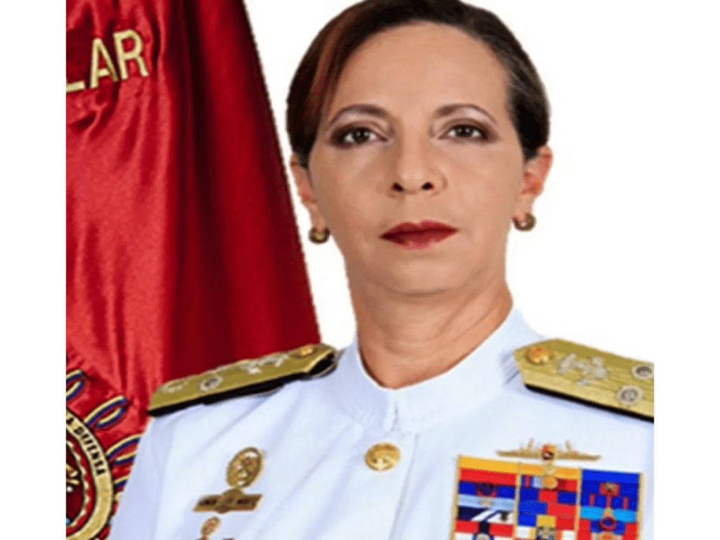 Vicealmirante retirada Luisa María Lozada Fergusson