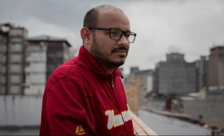 Al periodista Carlos Julio Rojas se le ratifica privativa de libertad en controvertida audiencia judicial