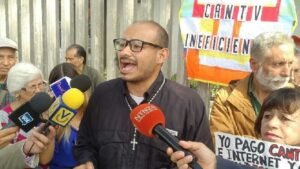Familiares exigen asistencia médica para Carlos Julio Rojas recluido en El Helicoide