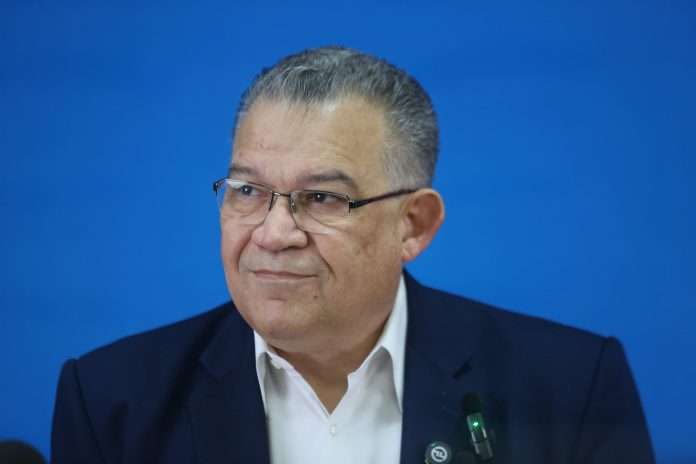 Enrique Márquez denuncia que primer boletín no se imprimió en la sala de totalización del CNE