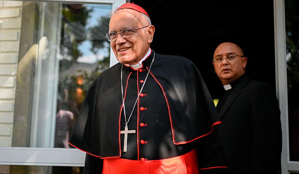 El cardenal Baltazar Porras ya tiene de nuevo su pasaporte