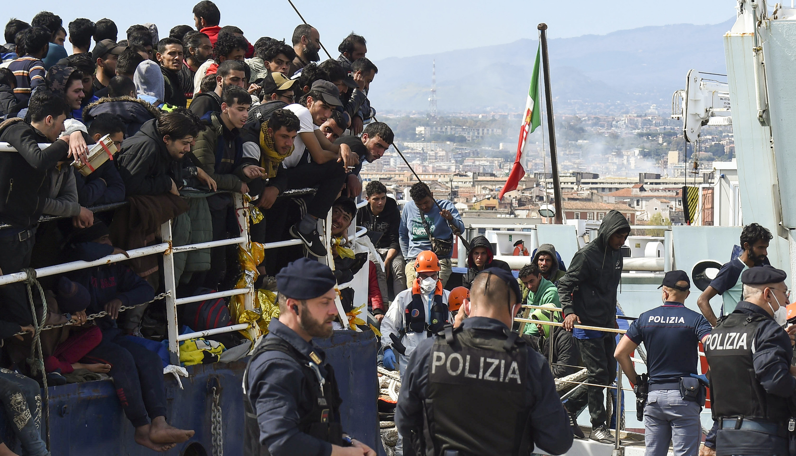 Amnistía Internacional acusa a Italia de abuso en detención de migrantes