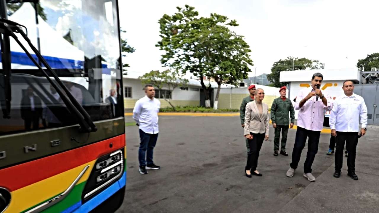 Nicolás Maduro lanzó SUVE  el nuevo método de pago para el Metro de Caracas