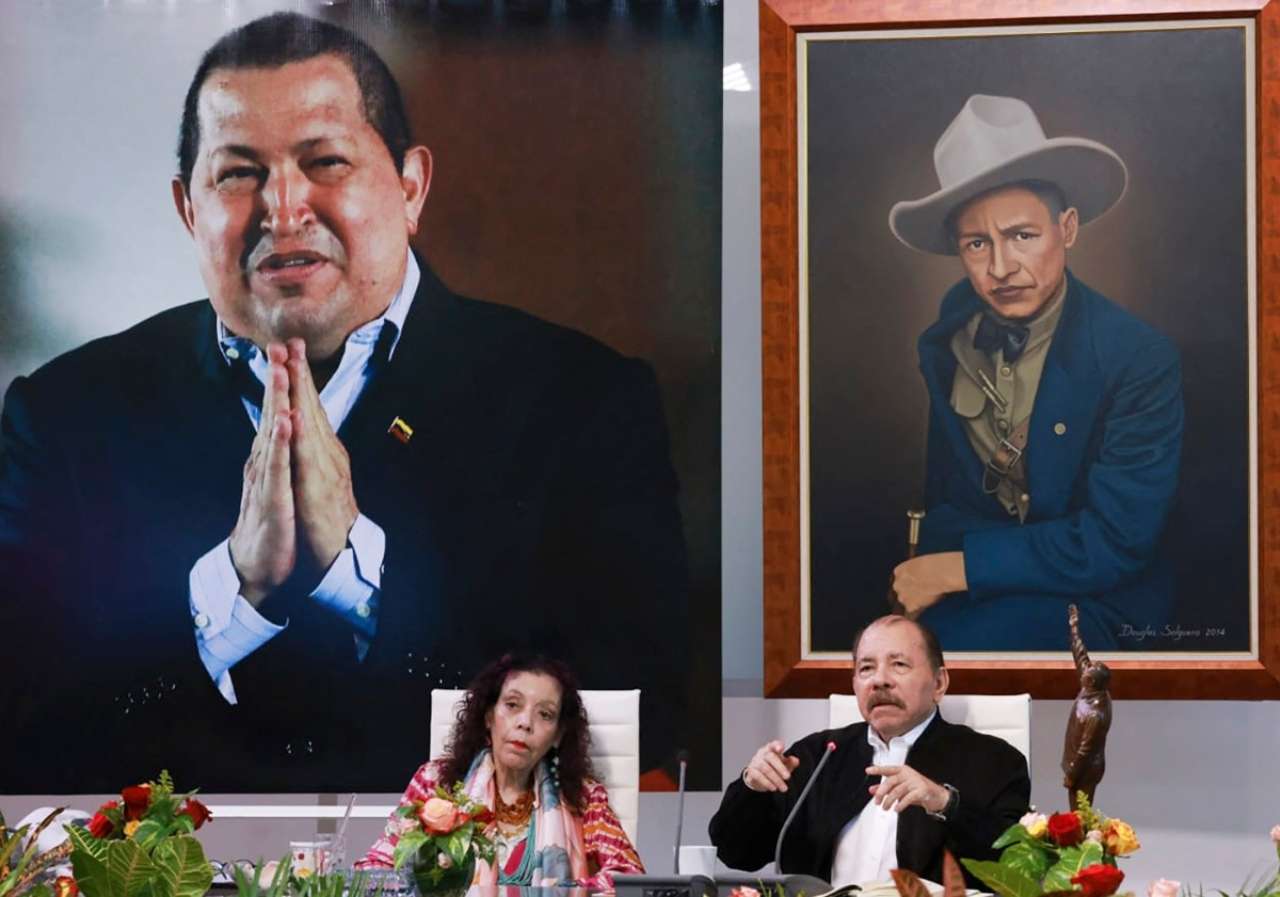 Daniel Ortega ofrece combatientes sandinistas a Nicolás Maduro ante posible contrarrevolución