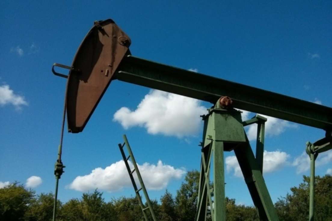 Estados Unidos evita tocar el petróleo en sanciones a Venezuela
