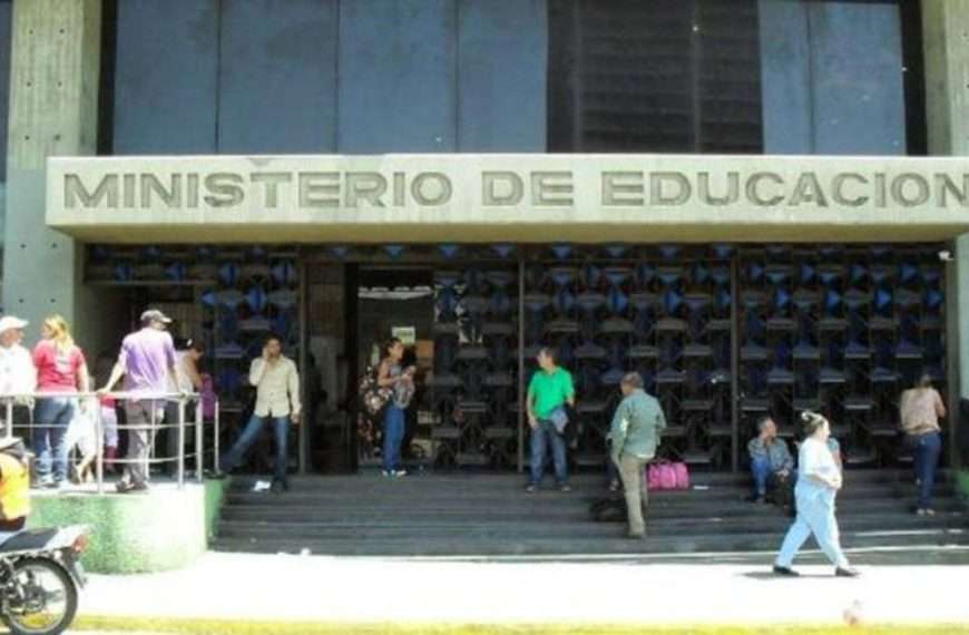 Ministerio de Educación reactiva la atención al público