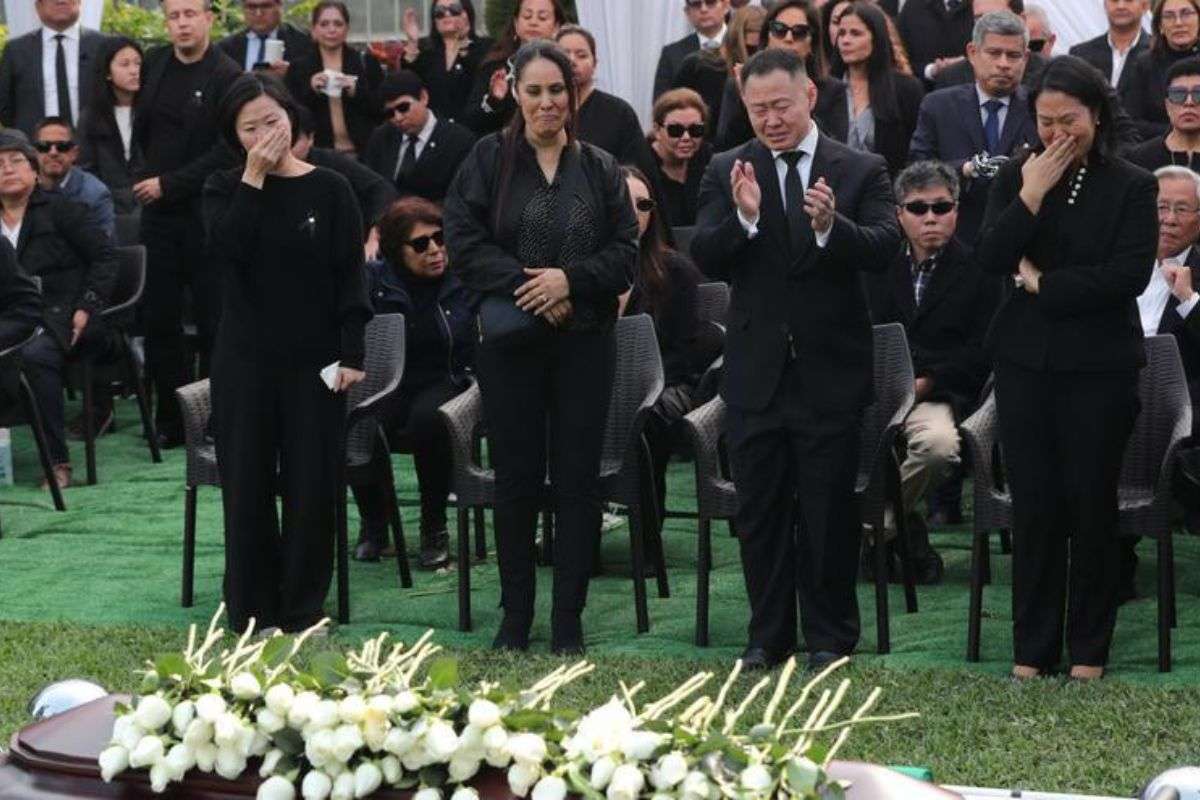 Fujimori es sepultado en cementerio privado de Lima