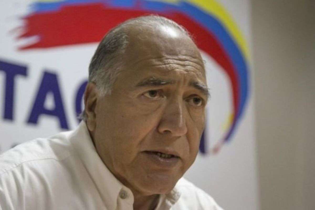 Eduardo Semtei | "Yo creo que Edmundo González vió la amenaza de que haya un golpe de estado"
