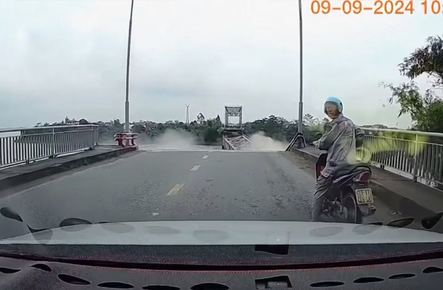 Impactante Video: Puente en Vietnam colapsa bajo el fuerte Tifón Yagi de 2024
