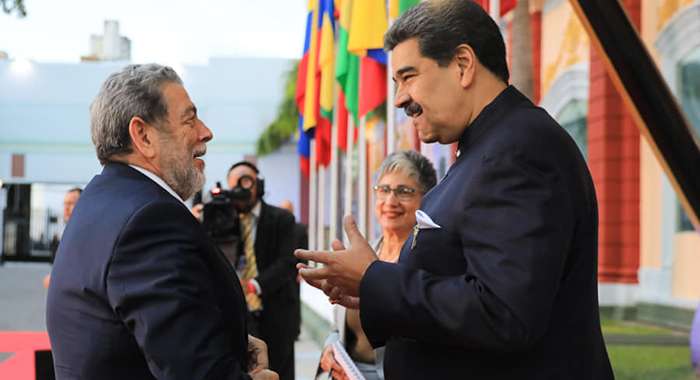 Ralph-Gonsalves-Nicolas-Maduro