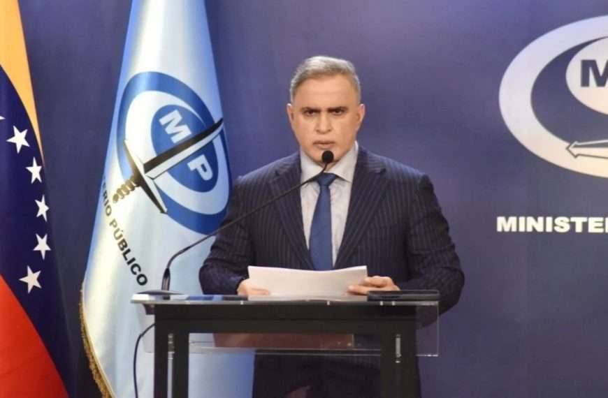 Tarek William Saab anuncia el cierre del caso judicial contra Edmundo González Urrutia tras su salida de Venezuela(+Video)