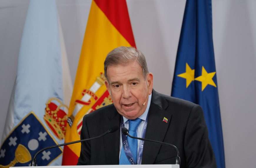 Edmundo González habla por primera vez desde su exilo en el Foro La Toja en Galicia: "Mi salida del país es solo temporal"