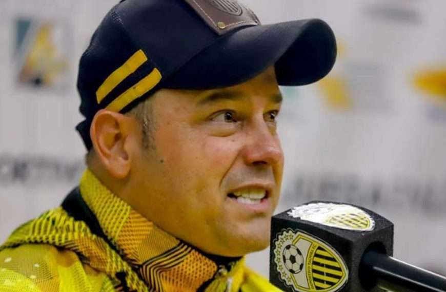 Eduardo Saragó renunció como entrenador del Deportivo Táchira