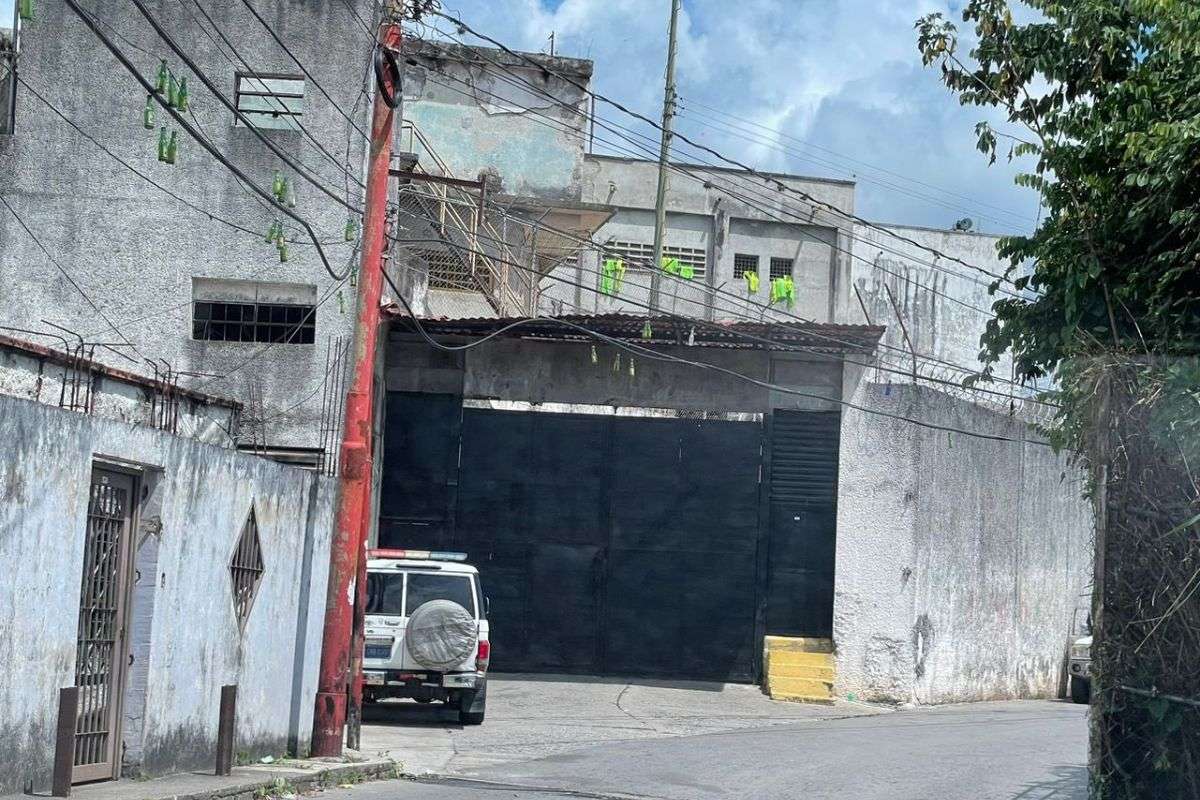 Mujeres detenidas sufren infestación de piojos en La Crisálida