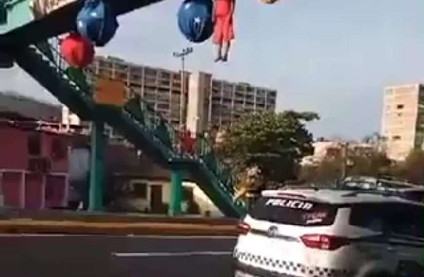 Se ahorcó un hombre en catia La Mar Edo. La Guaira