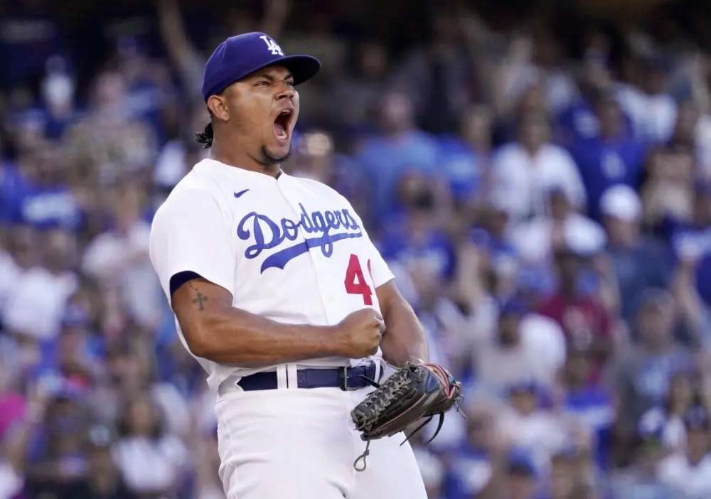 Los Dodgers de Los Angeles estn a solo un juego de la gloria en Nueva York Este emocionante escenario se intensific