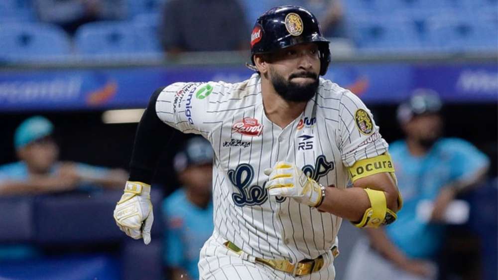 En emocionante encuentro celebrado anoche en el estadio Jose Bernardo Prez Jos Alguacil celebr la victoria de la de los Leones