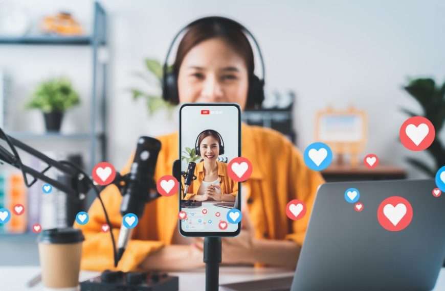UNESCO alerta: La mayoría de los influencers no verifican la información antes de compartirla