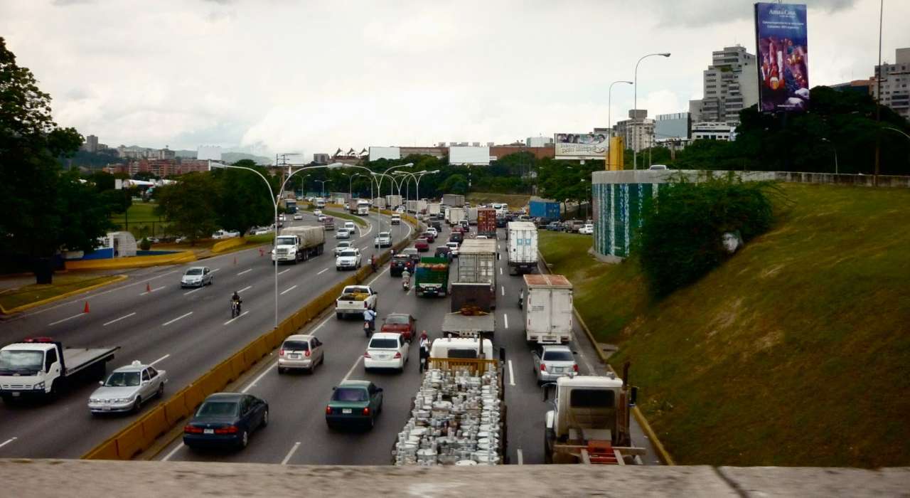 Autopista Francisco Fajardo cerrará por labores de mantenimiento la noche de este 21Nov