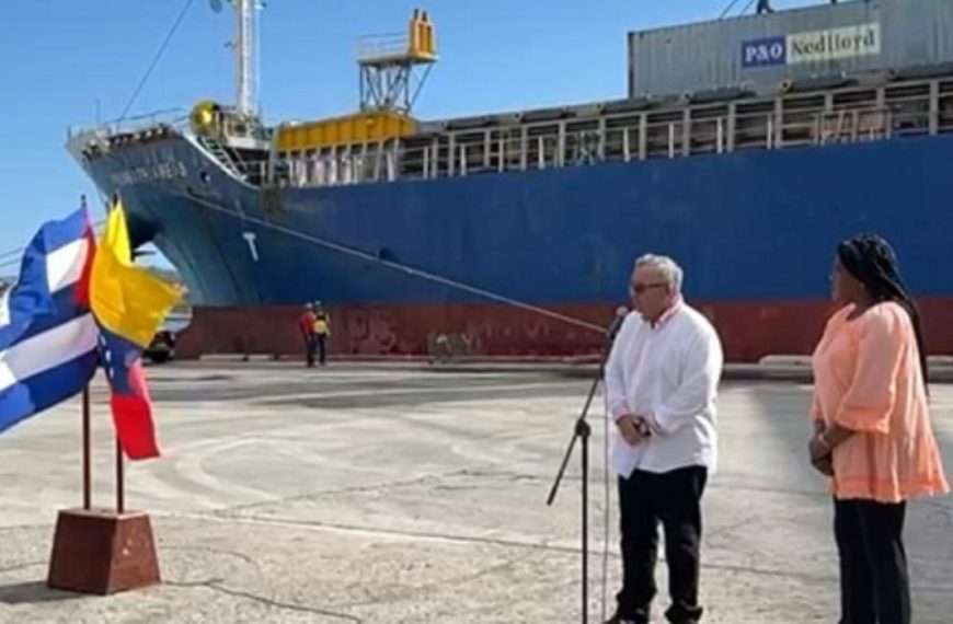 Llegó a Cuba ayuda humanitaria enviada por Venezuela