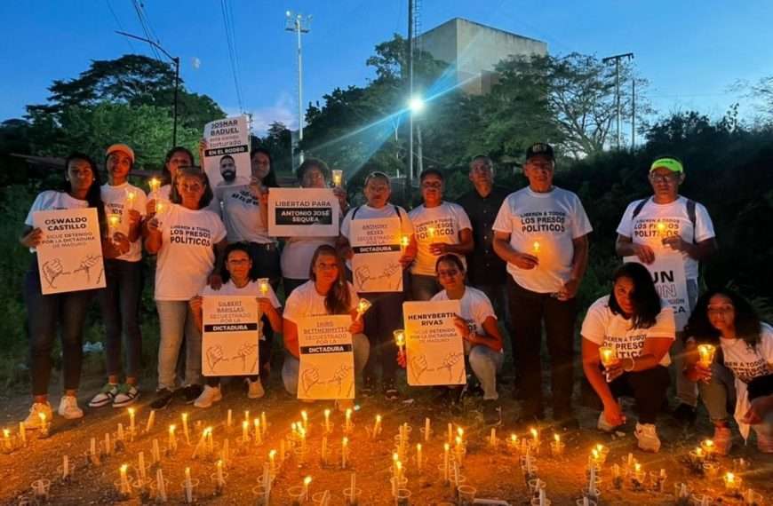 Vigilia El Rodeo Familiares de Presos Políticos