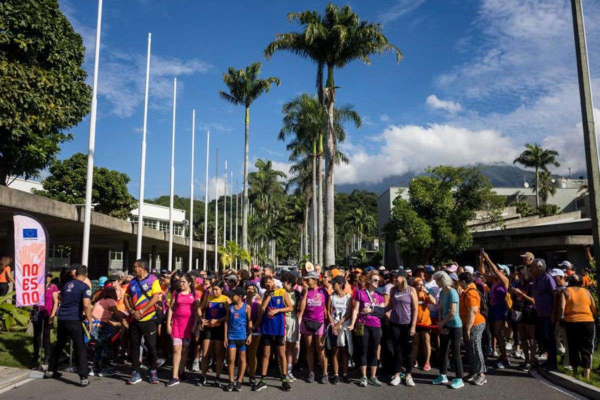 Caracas camina contra la violencia: 600+ voces por las mujeres