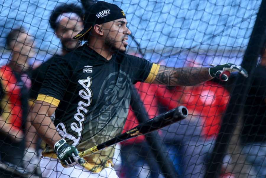 Leones del Caracas logró una victoria significativa sobre Caribes de Anzoátegui con un contundente 8-3.