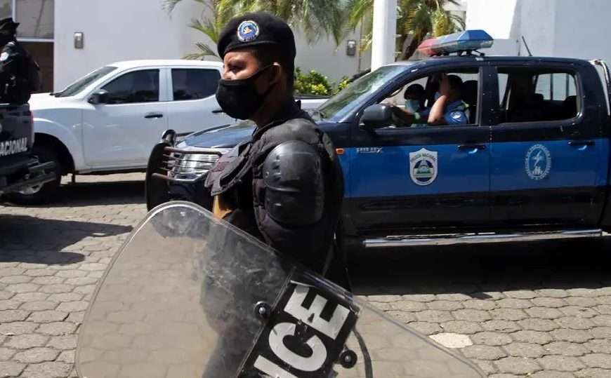 La prensa independiente de Nicaragua enfrenta días difíciles, con 56 medios clausurados y 278 periodistas en el exilio. La censura contra voces disidentes ha sido impuesta por el gobierno de Daniel Ortega desde hace casi siete años.
