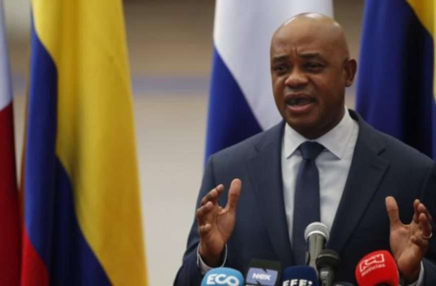 Colombia buscará asumir la protección de la embajada Argentina en Caracas
