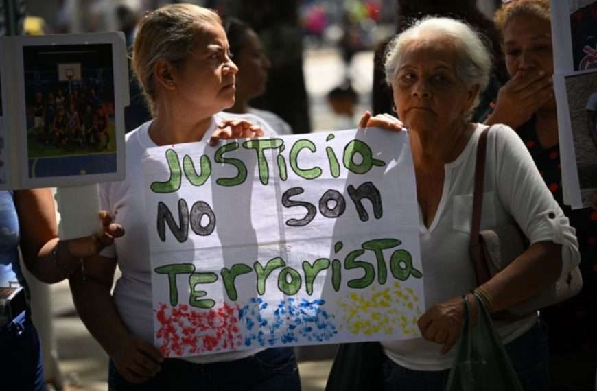 Nicolás Maduro es el protagonista principal de una realidad aberrante en Venezuela, que ha llevado a la detención y encarcelamiento de numerosos niños, niñas y adolescentes.