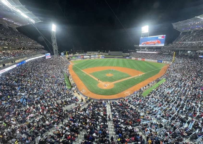 El Estadio Monumental de Caracas se prepara para un evento sin precedentes. La edición 2024 del Juego de las Estrellas de la Liga Venezolana
